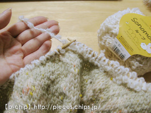 ループ糸でふち編み
