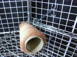 メタルラックで作った糸棚