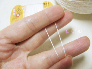 絹穴糸、都羽根カード巻きと某ショップの手織り用コーン巻き