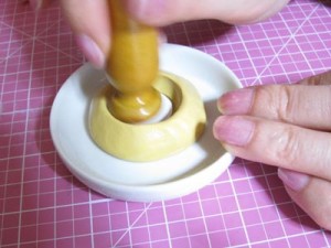 念のためギュウギュウ押してみる