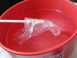 おゆまるをお湯で柔らかくする