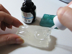 もうひとつの型と接する面にAGセップを塗って硬化させる