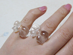 手にリングを付けてみた